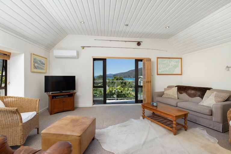 Photo of property in 1 Okiwa Place, Anakiwa, Picton, 7281