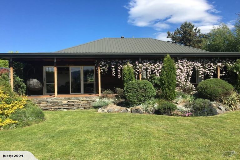 Photo of property in 50 Totara Drive, Twizel, 7901