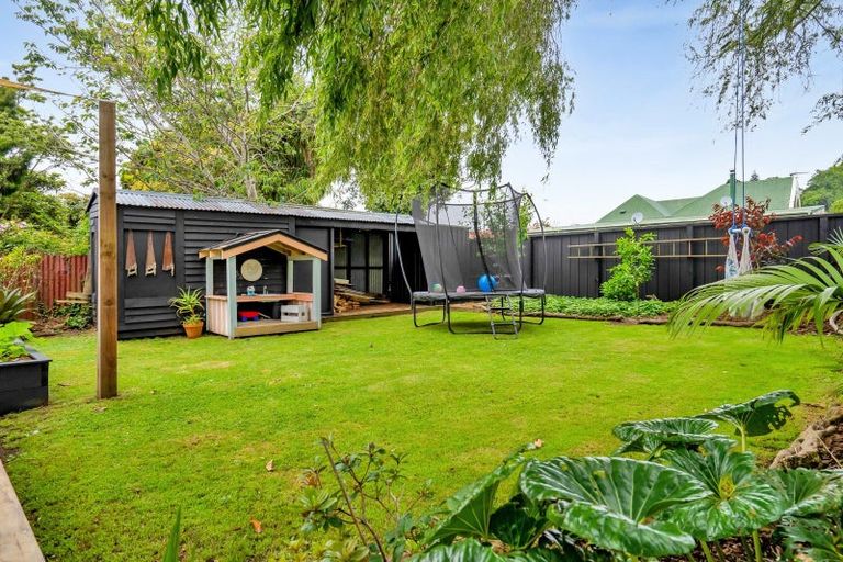 Photo of property in 21 Gaine Street, New Plymouth, 4310