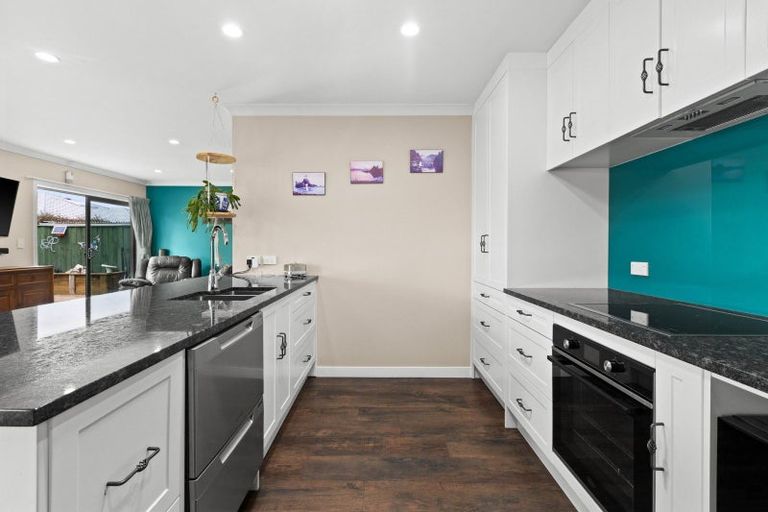 Photo of property in 10a Dolbel Street, Taradale, Napier, 4112