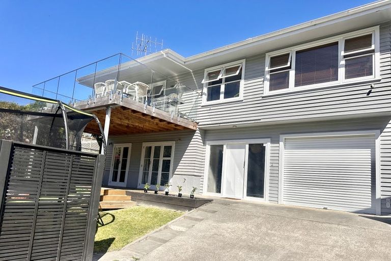Photo of property in 73 Faraday Street, Hospital Hill, Napier, 4110