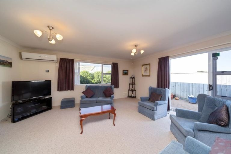 Photo of property in 33b Argyle Street, Hawera, 4610