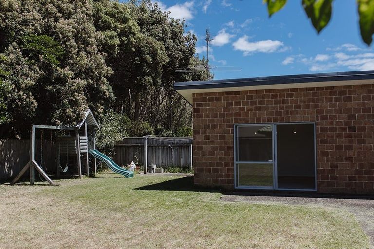 Photo of property in 102 Weggery Drive, Waikanae Beach, Waikanae, 5036