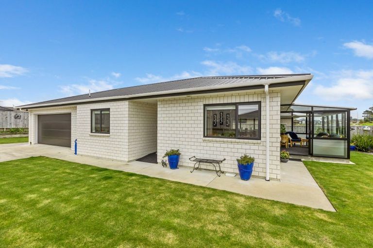 Photo of property in 248 Parklands Avenue, Bell Block, New Plymouth, 4312