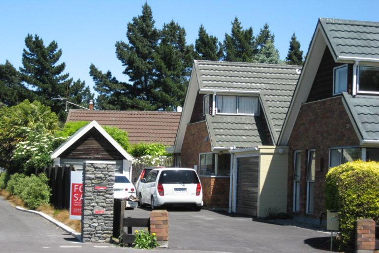 Photo of property in 1/439 Avonhead Road, Avonhead, Christchurch, 8042