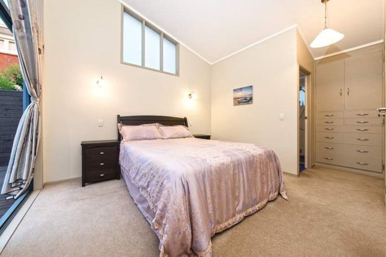 Photo of property in 43 Bramley Drive, Farm Cove, Auckland, 2012