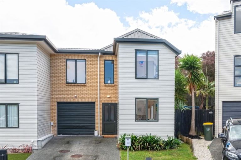 Photo of property in 41 Barnea Circle, Glen Eden, Auckland, 0602