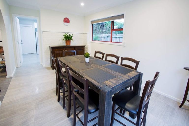 Photo of property in 37 Burnside Crescent, Burnside, Christchurch, 8053