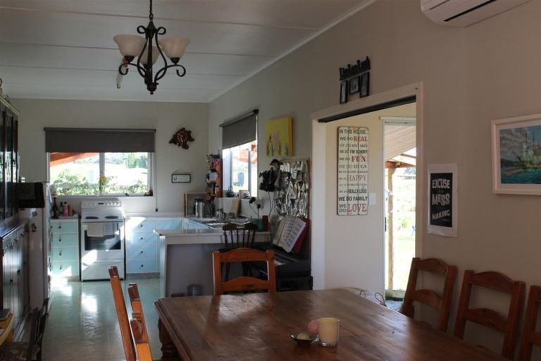 Photo of property in 212 Huarau Road, Whakapirau, Maungaturoto, 0583