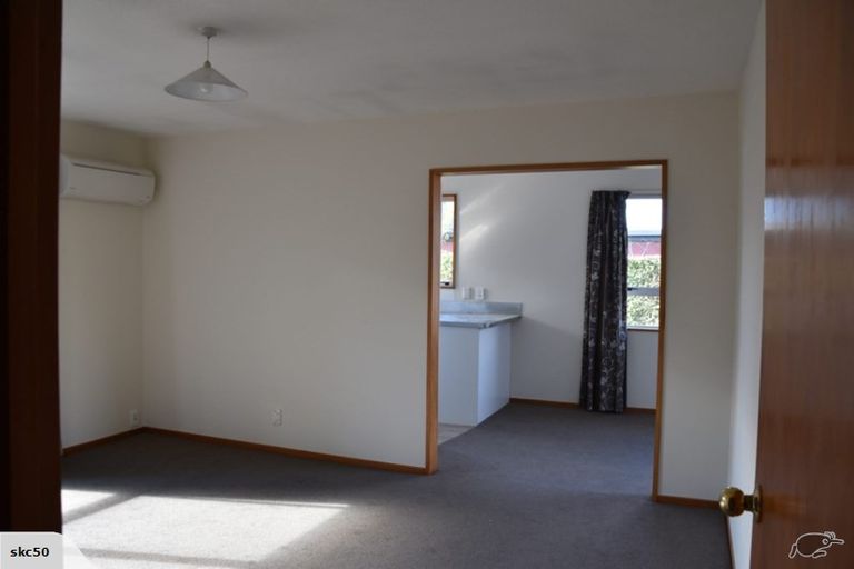 Photo of property in 2/18 Burdale Street, Riccarton, Christchurch, 8011