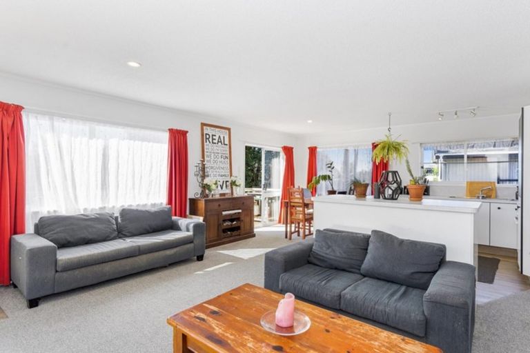 Photo of property in 1313 Papamoa Beach Road, Papamoa Beach, Papamoa, 3118