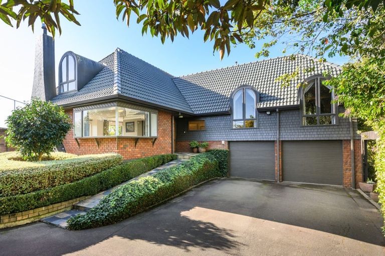 Photo of property in 281 Fitzherbert Avenue, West End, Palmerston North, 4410