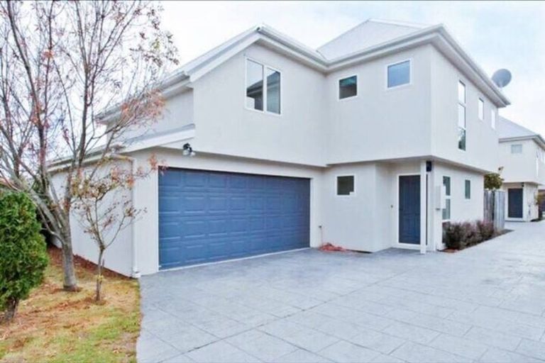 Photo of property in 20 Burdale Street, Riccarton, Christchurch, 8011