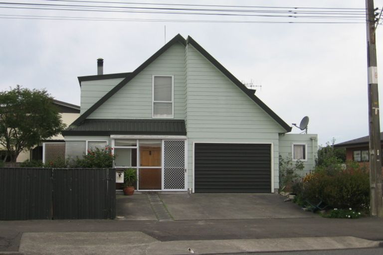 Photo of property in 93 Charles Street, Westshore, Napier, 4110