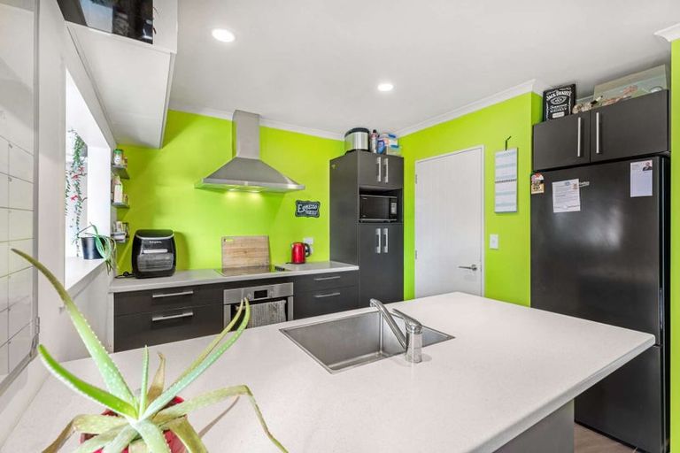 Photo of property in 64 Mcgregors Road, Bromley, Christchurch, 8062