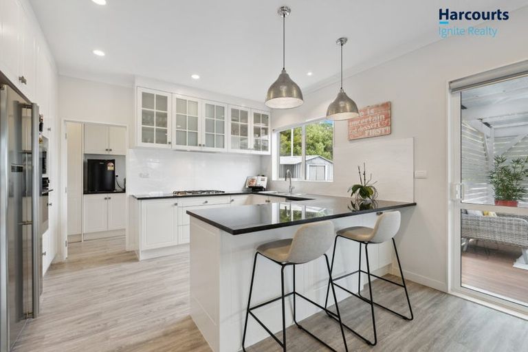Photo of property in 17 Thistle Close, Beachlands, Auckland, 2018