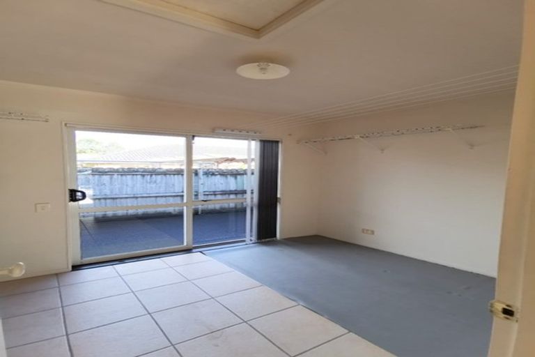 Photo of property in 14 Checkerberry Court, Henderson, Auckland, 0612