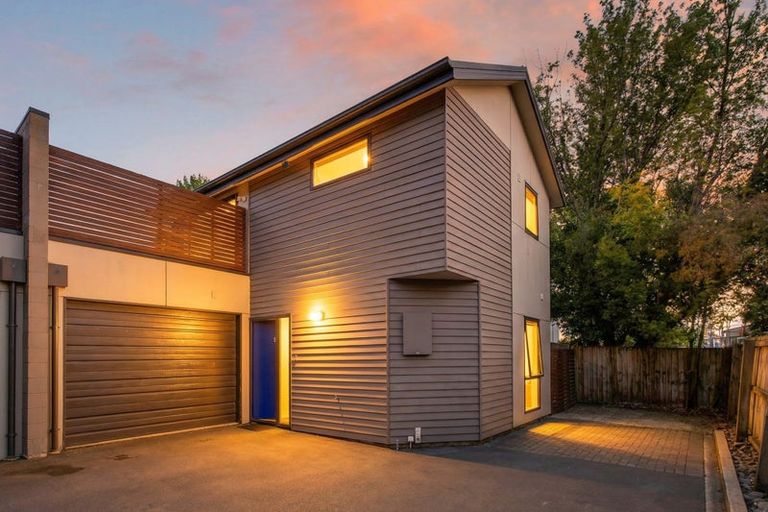 Photo of property in 6/450 Barbadoes Street, Edgeware, Christchurch, 8013