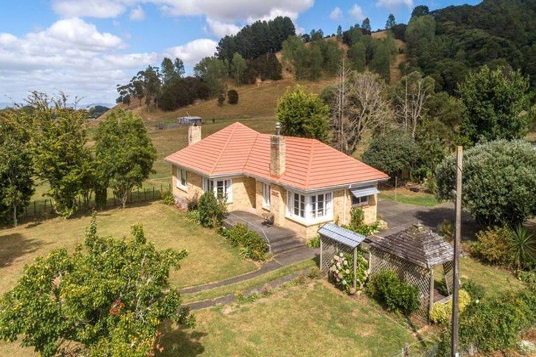 Photo of property in 141 Neavesville Road, Puriri, Thames, 3578