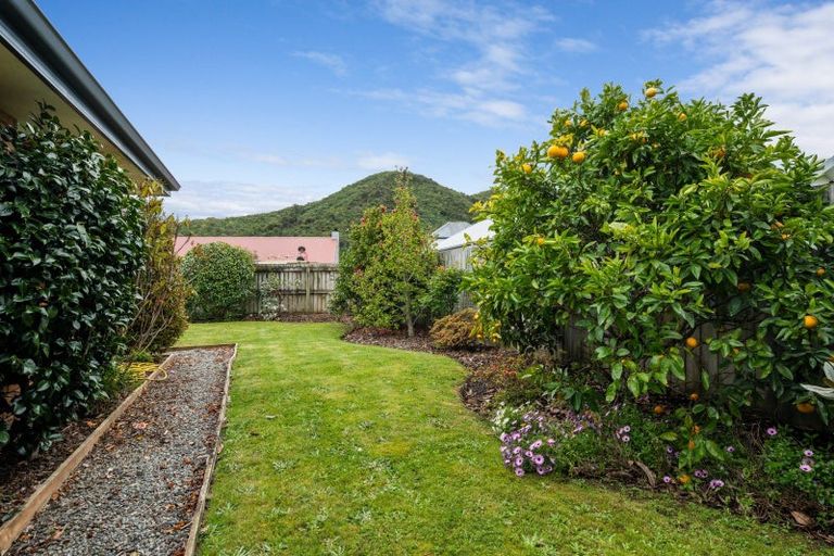 Photo of property in 4 Glentui Place, Waikawa, Picton, 7220