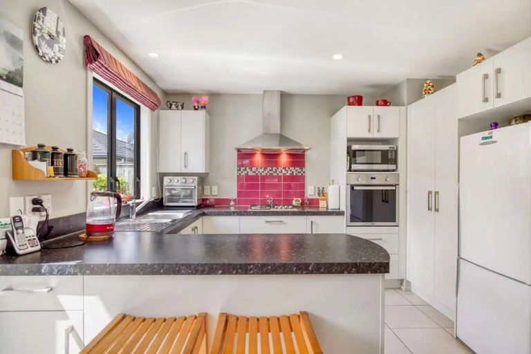 Photo of property in 9 Ward Street, Palmerston North, 4410