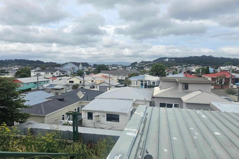 Photo of property in 2 Mudges Terrace, Newtown, Wellington, 6021