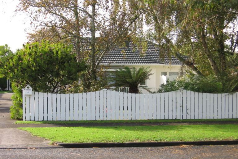Photo of property in 6 York Road, Papatoetoe, Auckland, 2104