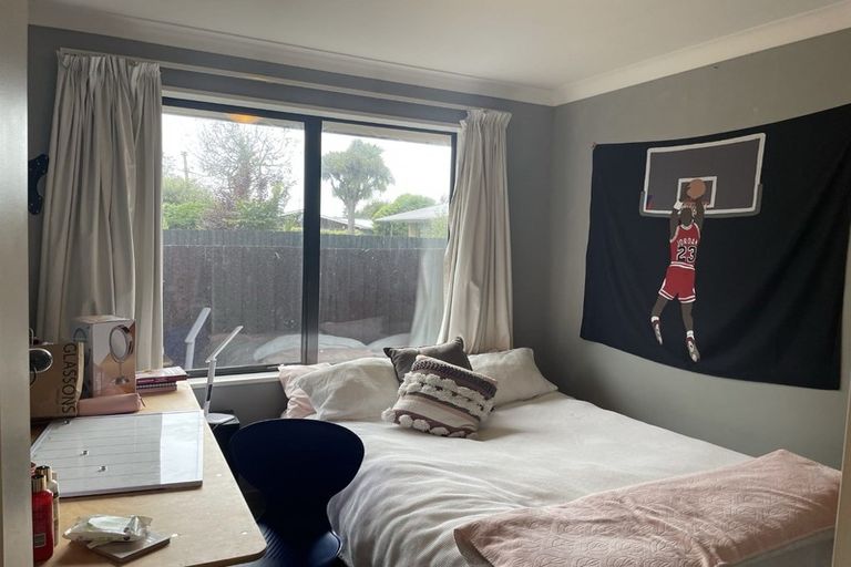 Photo of property in 32b New Brighton Road, Shirley, Christchurch, 8061