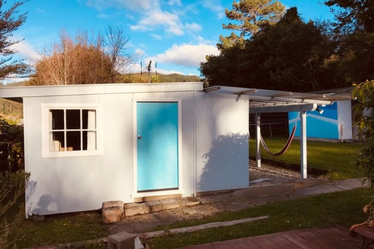 Photo of property in 17 Winchester Avenue, Pinehaven, Upper Hutt, 5019