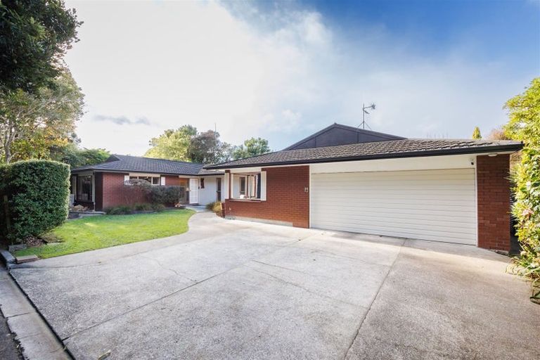 Photo of property in 15 Long Melford Road, Awapuni, Palmerston North, 4412