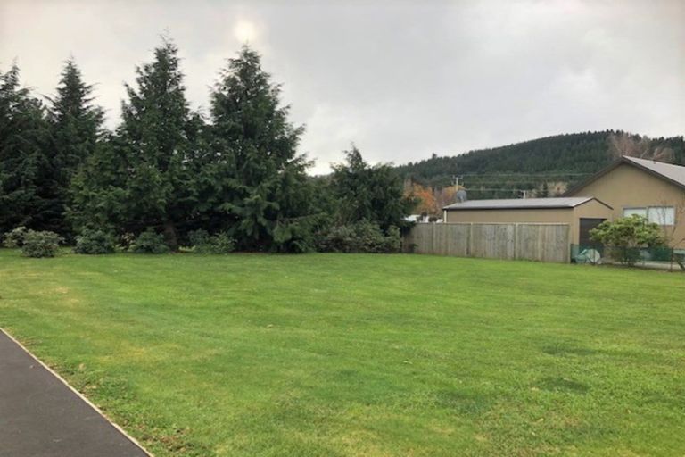 Photo of property in 11 Ryton Place, Lake Coleridge, 7572