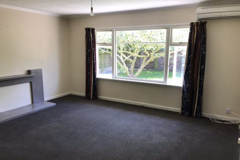 Photo of property in 2/327 Main South Road, Hornby, Christchurch, 8042