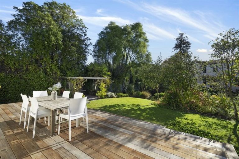 Photo of property in 1/15 Wairarapa Terrace, Merivale, Christchurch, 8014