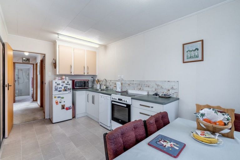 Photo of property in 8 Munro Street, Waikiwi, Invercargill, 9810