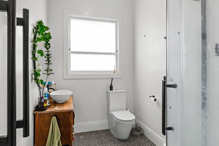 Photo of property in 1 Mcdonald Street, Napier South, Napier, 4110