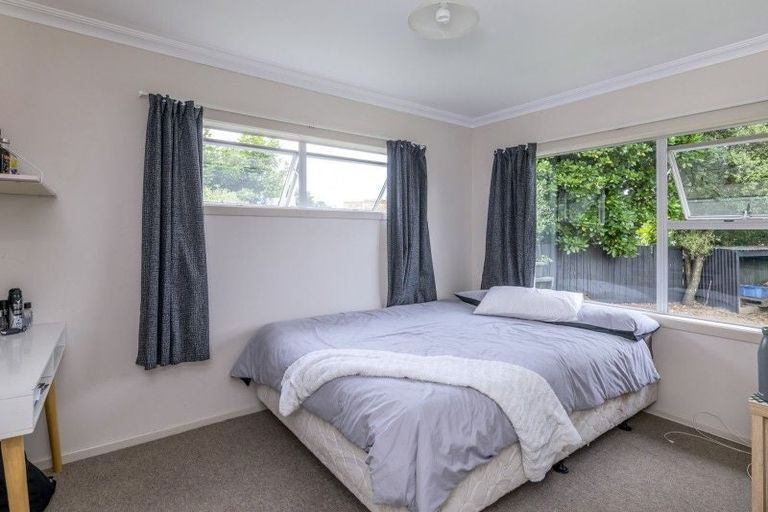 Photo of property in 6 Windsor Place, Levin, 5510