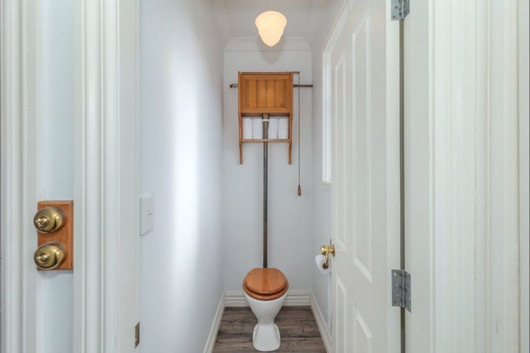 Photo of property in 22 Seddon Street, Levin, 5510