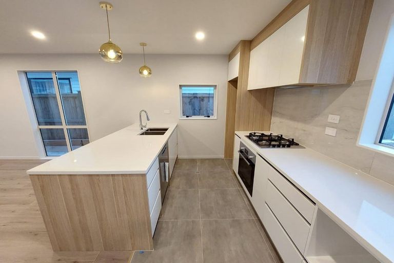 Photo of property in 5 Freshland Drive, Flat Bush, Auckland, 2019