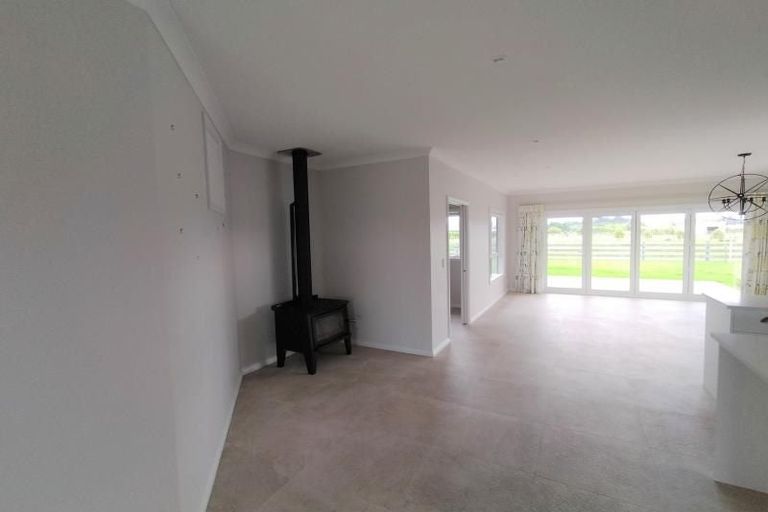 Photo of property in 121 Clevely Line, Bunnythorpe, Palmerston North, 4478