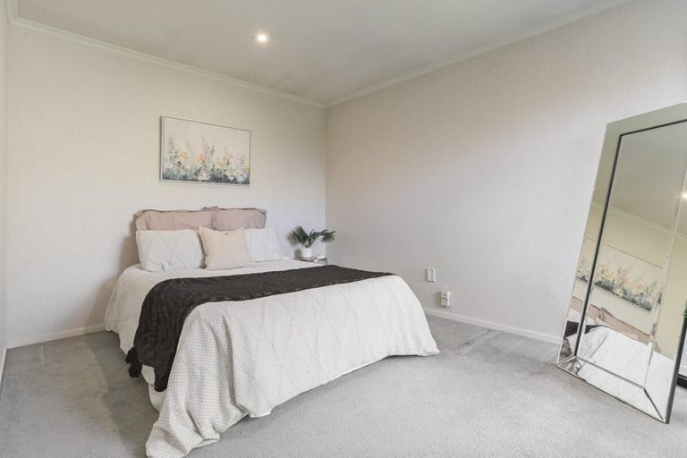 Photo of property in 4 Wardour Mews, Avonhead, Christchurch, 8042