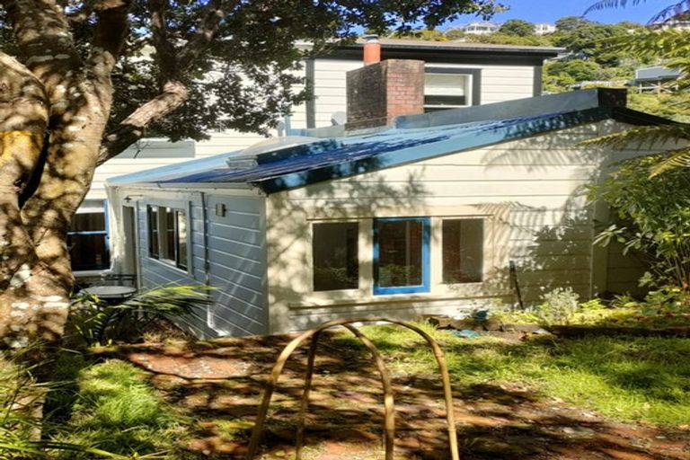 Photo of property in 120 Aro Street, Aro Valley, Wellington, 6021