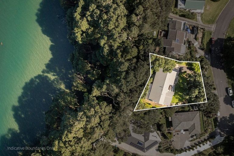 Photo of property in 20 Moana Drive, Tanners Point, Katikati, 3177