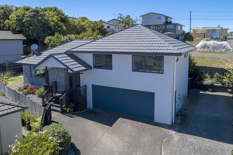 Photo of property in 5 Ellenbury Place, Stanmore Bay, Whangaparaoa, 0932