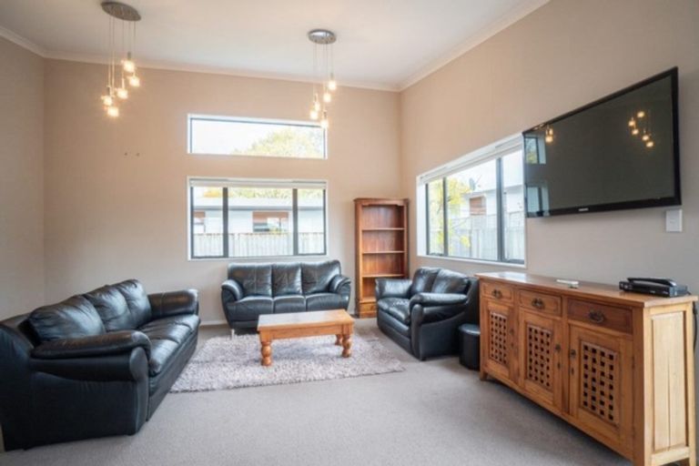 Photo of property in 76 Keeling Street, West End, Palmerston North, 4412
