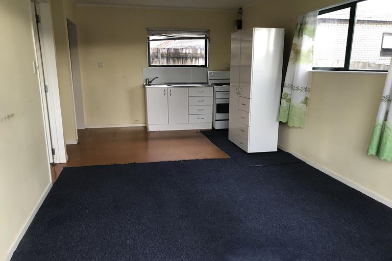 Photo of property in 1/26 Plunket Avenue, Papatoetoe, Auckland, 2104
