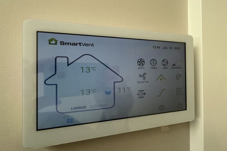 Photo of property in 123 Normandale Road, Normandale, Lower Hutt, 5010