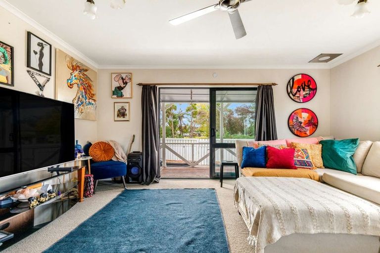 Photo of property in 9a Robinson Avenue, Holdens Bay, Rotorua, 3010