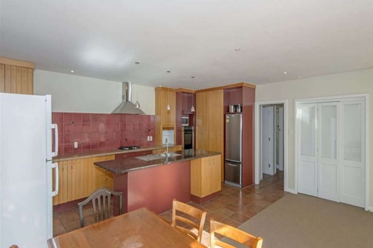 Photo of property in 18 Barlow Street, Ilam, Christchurch, 8041