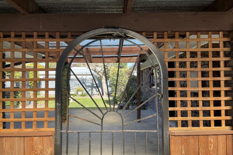 Photo of property in 37 York Avenue, Tamatea, Napier, 4112