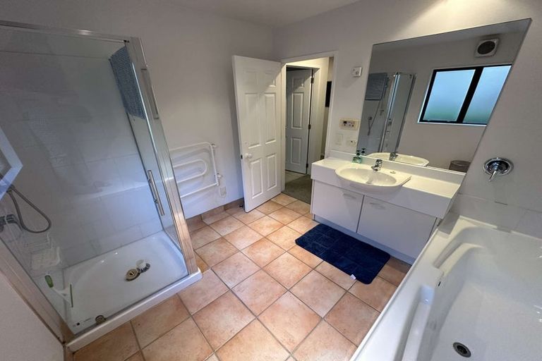 Photo of property in 7/22 Oriental Terrace, Oriental Bay, Wellington, 6011